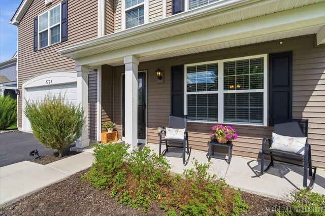 1731 Dempsey Circle, Pingree Grove, IL 60140