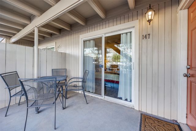5326 Fleetwood Oaks Avenue 147, Dallas, TX 75235