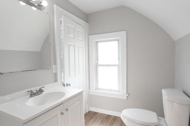 188 Wyoming Street E, Saint Paul, MN 55107