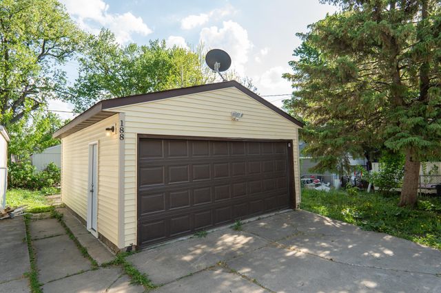 188 Wyoming Street E, Saint Paul, MN 55107