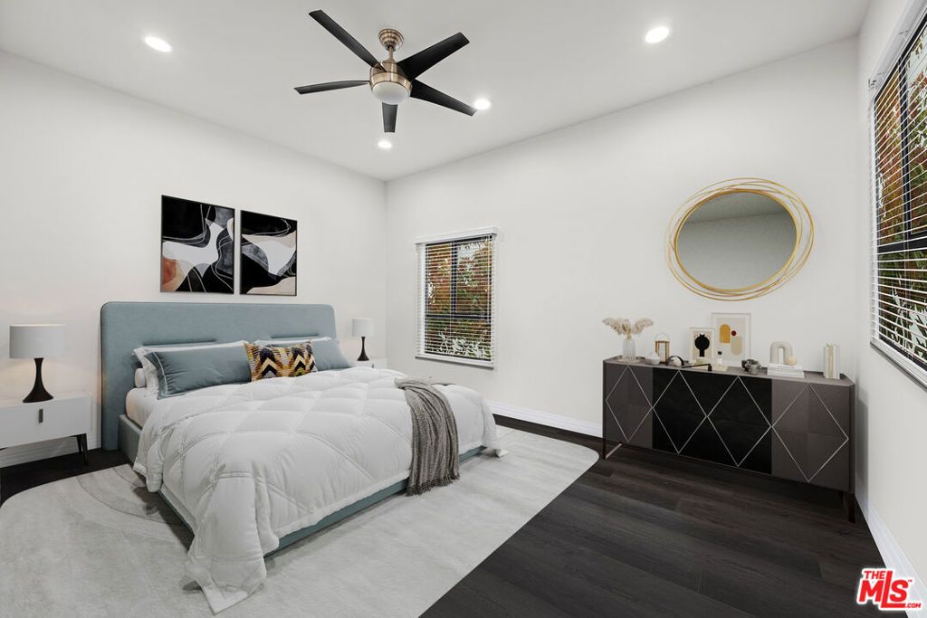 Image 14 of property listing at 939 15th Street 9, Santa Monica, CA 90403