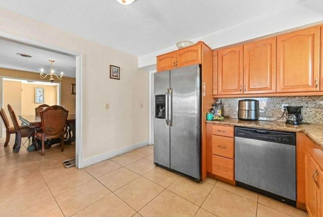 315 SW 12th Avenue, Boynton Beach, FL 33435