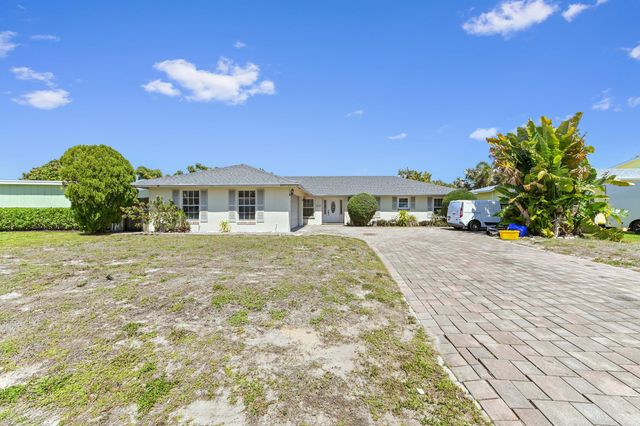 315 SW 12th Avenue, Boynton Beach, FL 33435