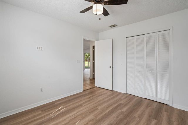 349 Hammock Road SE, Palm Bay, FL 32909