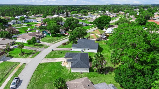 349 Hammock Road SE, Palm Bay, FL 32909