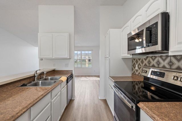 349 Hammock Road SE, Palm Bay, FL 32909