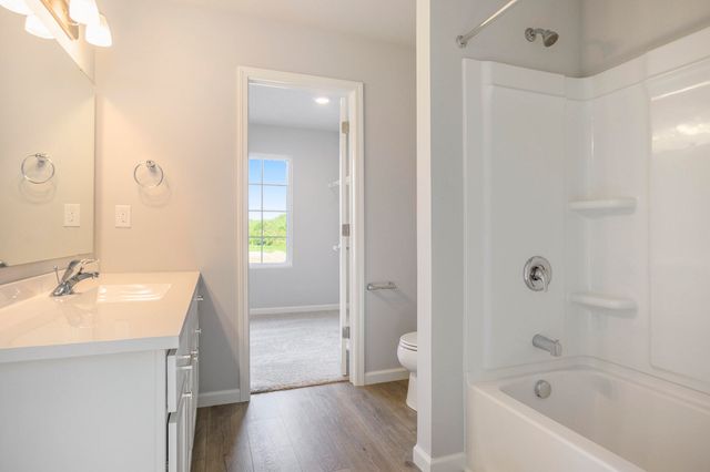 58586 Swenson Street, Mattawan Vllg, MI 49071