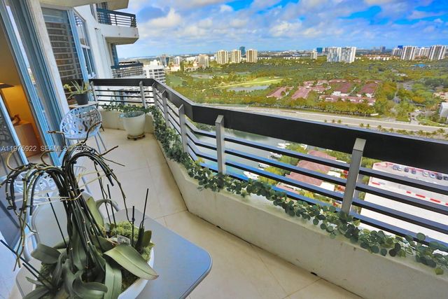 3530 Mystic Pointe Drive 2807, Aventura, FL 33180