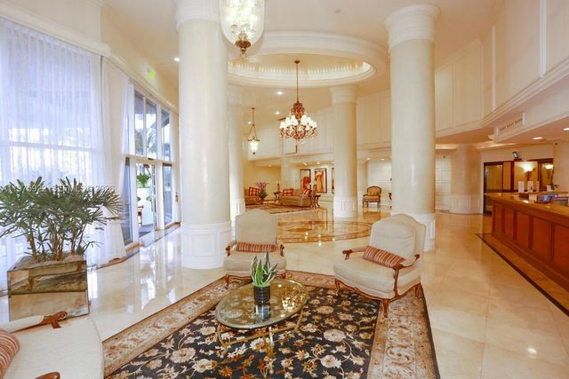 3530 Mystic Pointe Drive 2807, Aventura, FL 33180