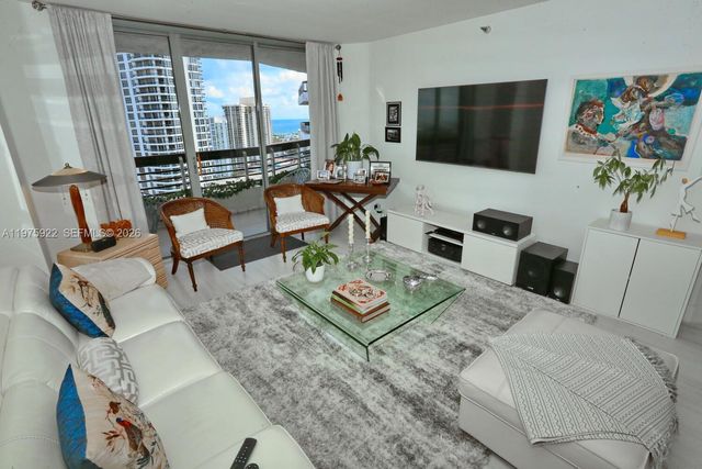 3530 Mystic Pointe Drive 2807, Aventura, FL 33180