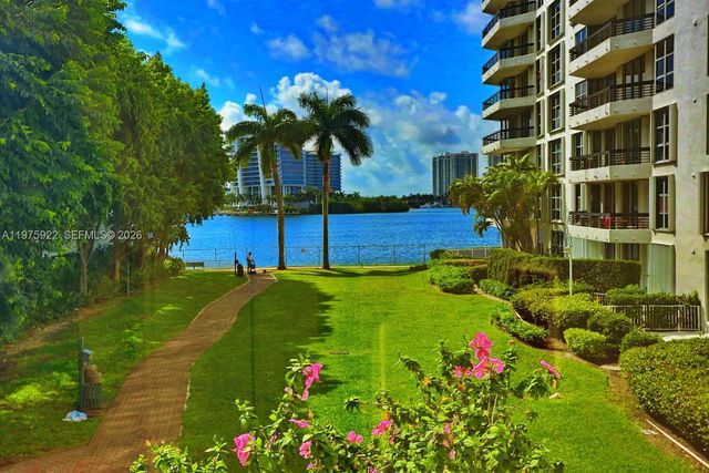 3530 Mystic Pointe Drive 2807, Aventura, FL 33180
