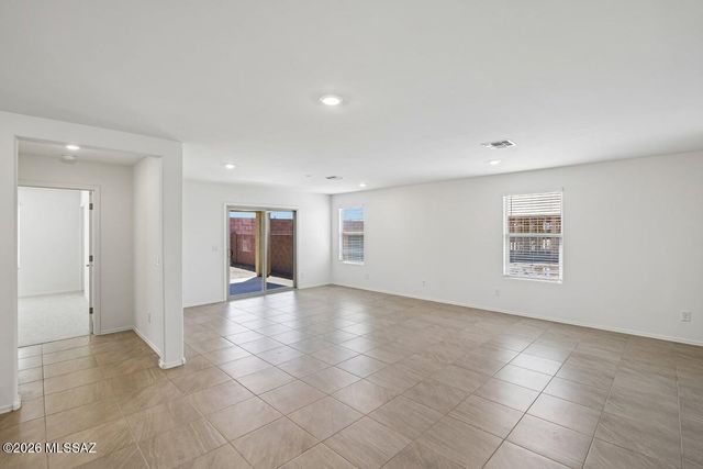 12382 N Bella Victoria Road, Marana, AZ 85658