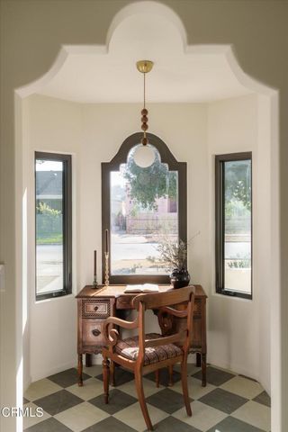 3231 Garden Avenue, Los Angeles, CA 90039