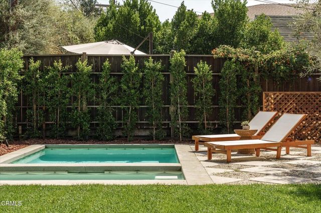 3231 Garden Avenue, Los Angeles, CA 90039
