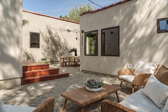 3231 Garden Avenue, Los Angeles, CA 90039