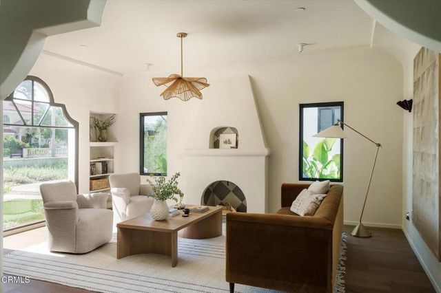 3231 Garden Avenue, Los Angeles, CA 90039