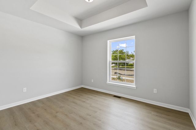 31421 Augusta Drive 76, Romulus, MI 48174