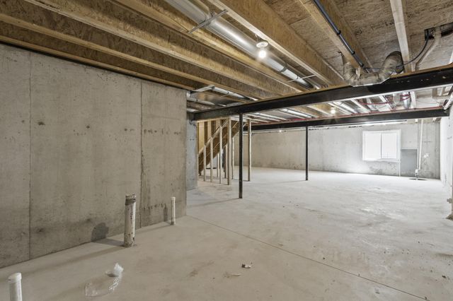 31421 Augusta Drive 76, Romulus, MI 48174