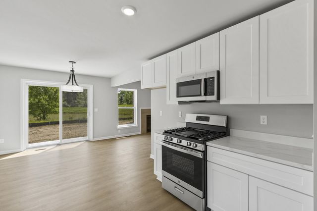 31421 Augusta Drive 76, Romulus, MI 48174