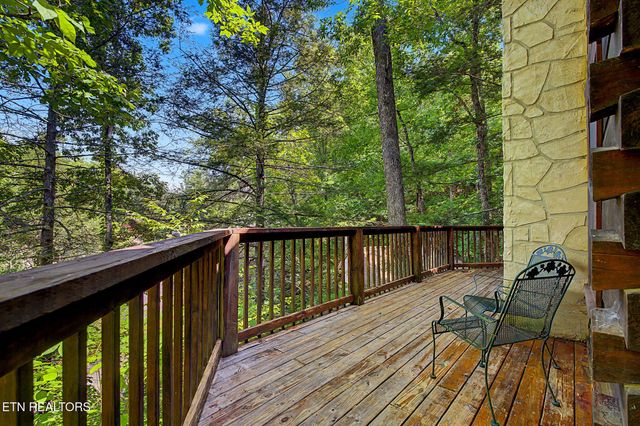 714 Aerie Way, Pigeon Forge, TN 37863