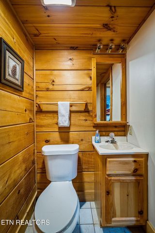 714 Aerie Way, Pigeon Forge, TN 37863