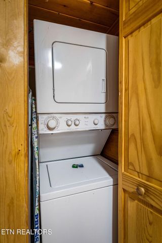 714 Aerie Way, Pigeon Forge, TN 37863