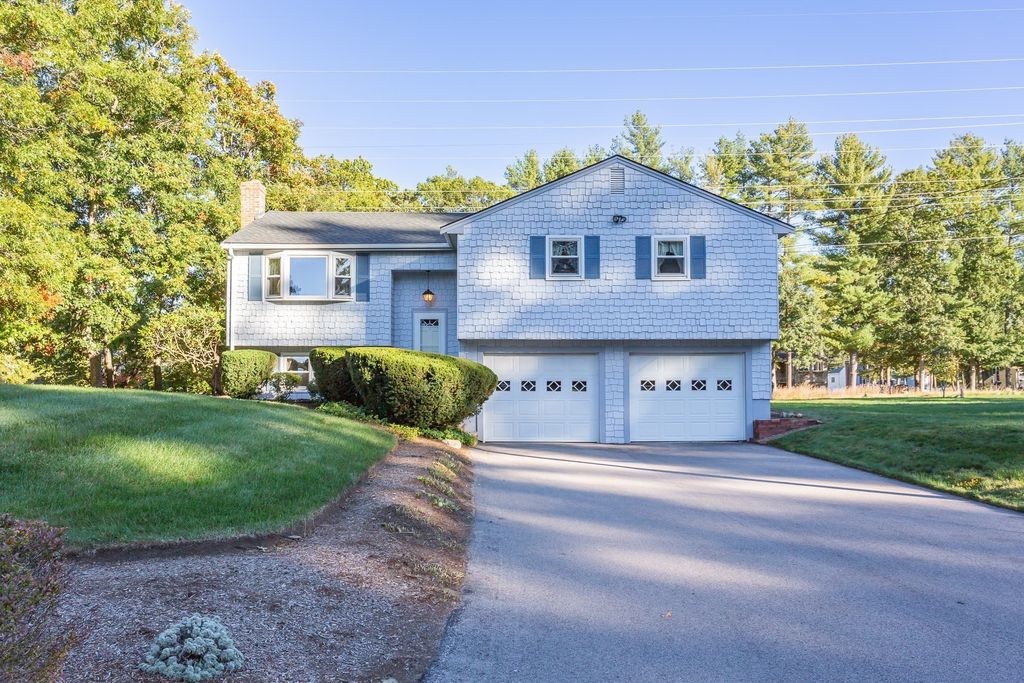 181 Elizabeth Drive, Raynham, MA 02767
