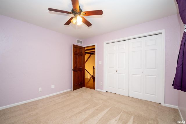 6729 N Mount Hawley Road, Peoria, IL 61614