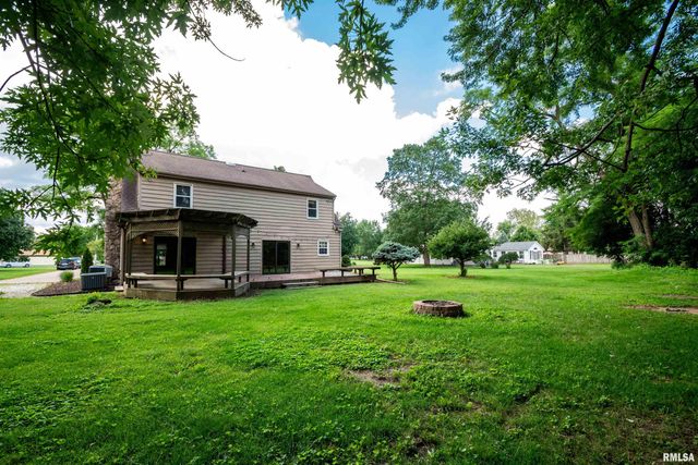 6729 N Mount Hawley Road, Peoria, IL 61614