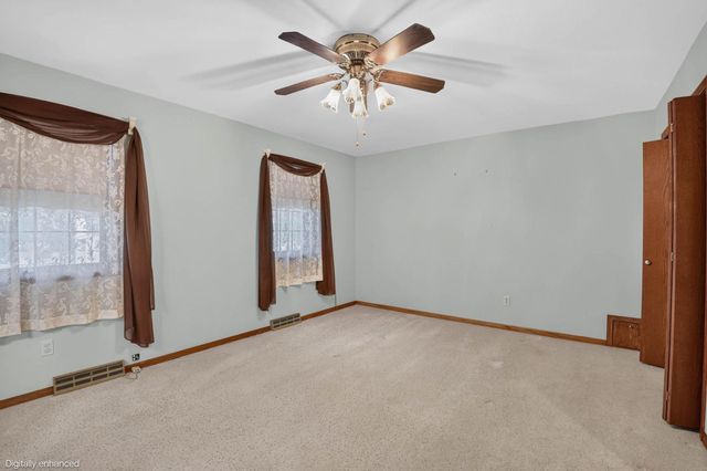 1952 Audubon Drive, Waterloo, IA 50701