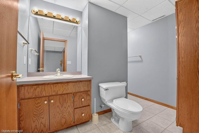 1952 Audubon Drive, Waterloo, IA 50701