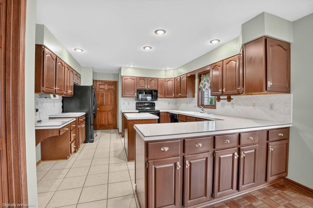 1952 Audubon Drive, Waterloo, IA 50701