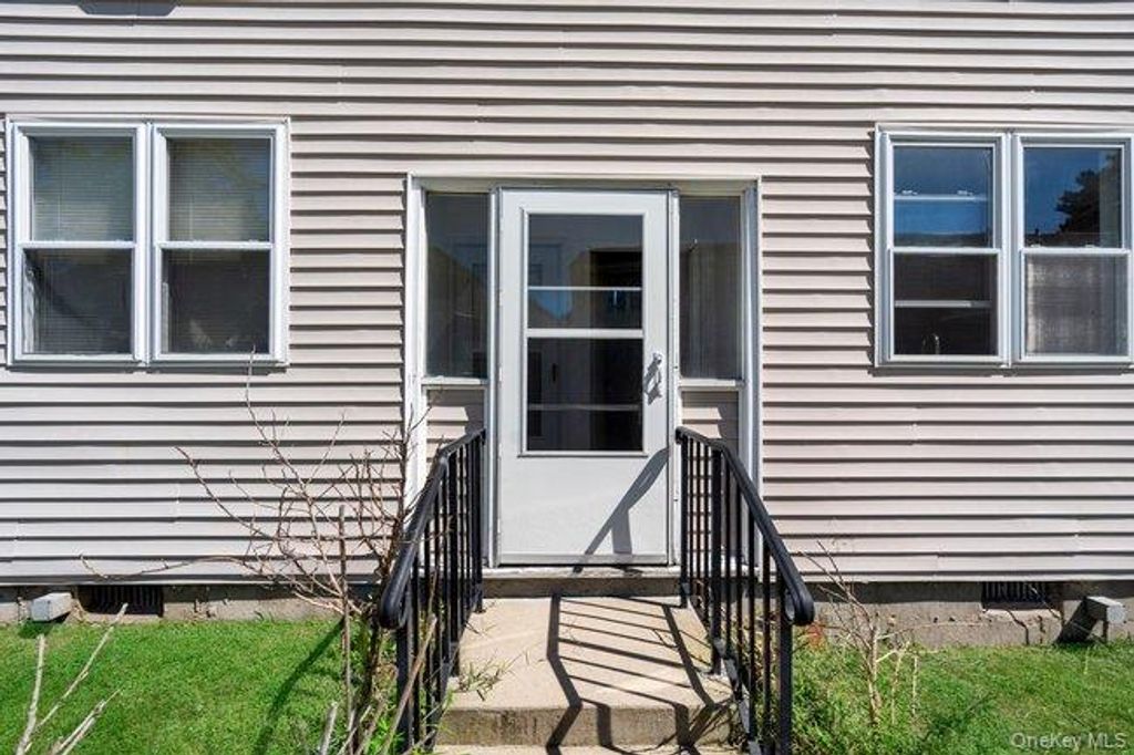 62 Townhouse Road N 62, Huntington Station, NY 11746 — photo 5
