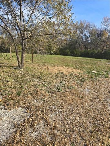 405 E 85th Street, Kansas City, MO 64131