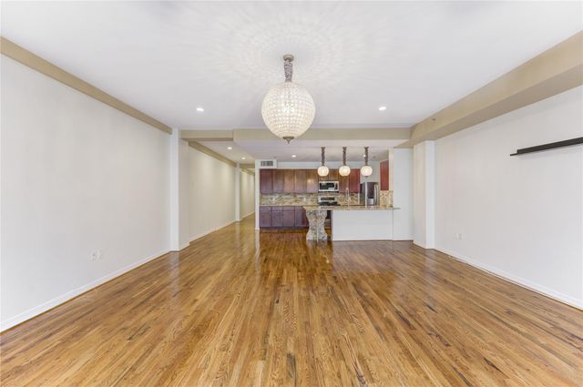 917 Main Street 1005, Houston, TX 77002