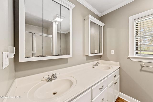 1060 Dupuis Road, Breaux Bridge, LA 70517