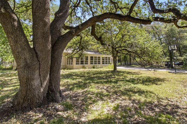 606 Harmons WAY, San Marcos, TX 78666