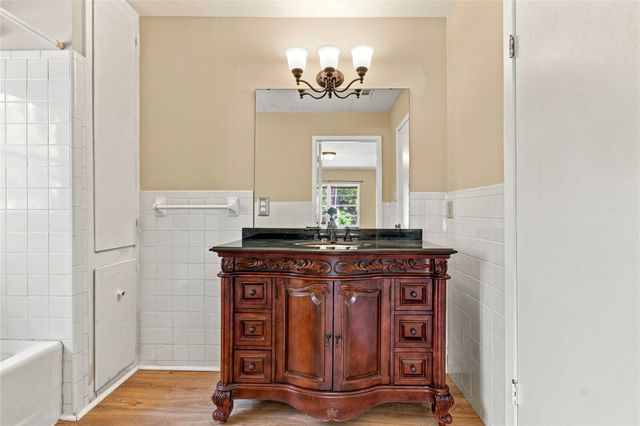 606 Harmons WAY, San Marcos, TX 78666
