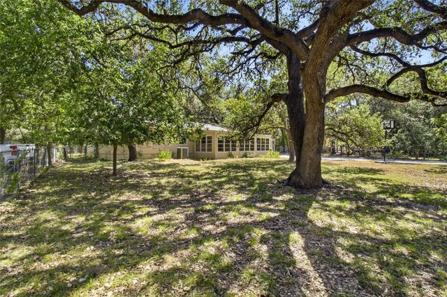 606 Harmons WAY, San Marcos, TX 78666