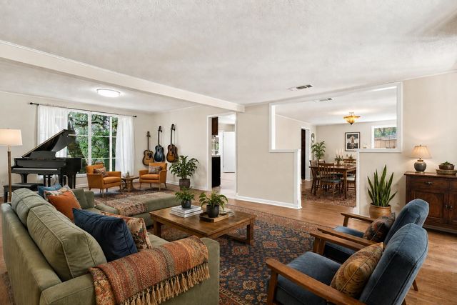606 Harmons WAY, San Marcos, TX 78666