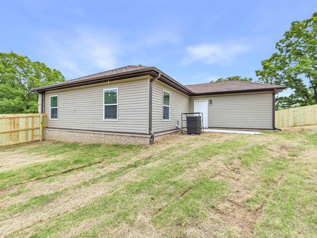 6109 Whitby Rd., North Little Rock, AR 72118