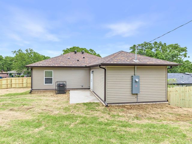 6109 Whitby Rd., North Little Rock, AR 72118
