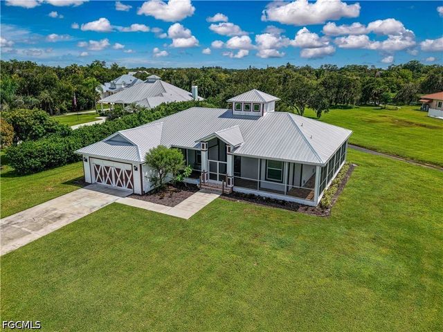 18111 Riverchase CT, Alva, FL 33920