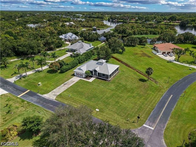 18111 Riverchase CT, Alva, FL 33920