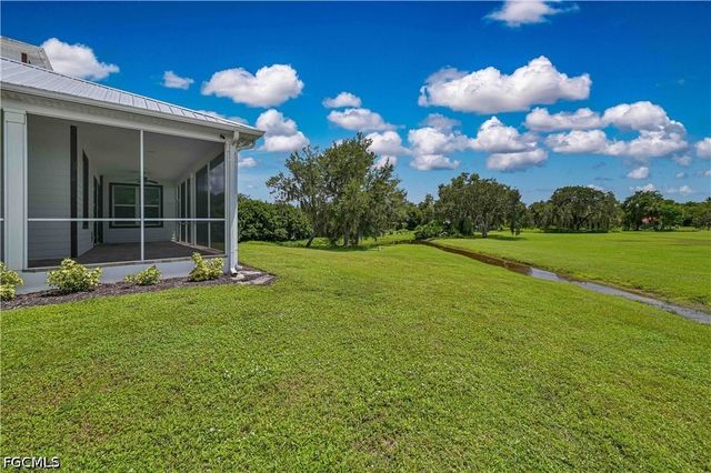 18111 Riverchase CT, Alva, FL 33920