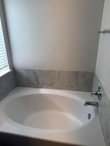 1020 Old Frisco Road, Norman, OK 73069