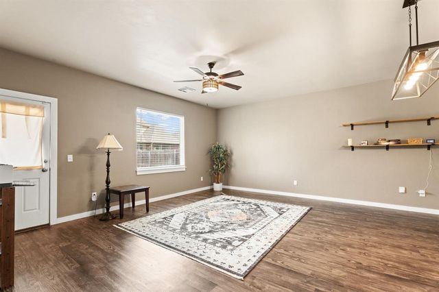 9053 NW 143rd Street, Yukon, OK 73099