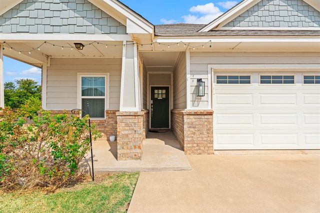 9053 NW 143rd Street, Yukon, OK 73099