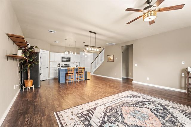 9053 NW 143rd Street, Yukon, OK 73099