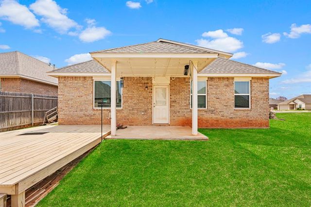 9053 NW 143rd Street, Yukon, OK 73099